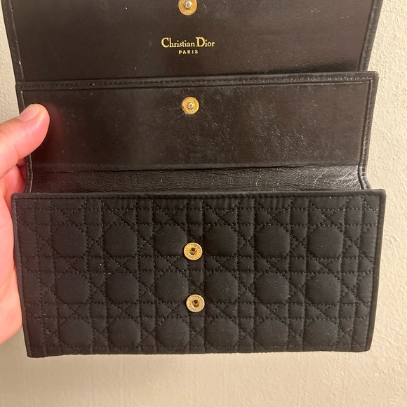 Vintage Christine Dior wallet. Authenticated by the real real. - Picture 5 of 11
